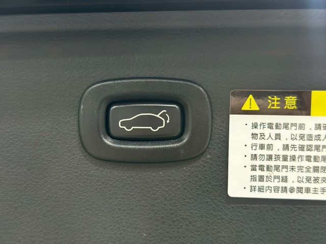 AR 環景版  360環景 電尾門 自動停車 電子手剎車  第8張相片