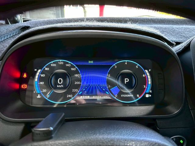 1.8 Neo環景勁化版/6安/車頂行李架/環景系統/電尾門  第6張相片