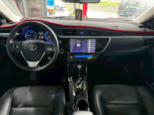 S+版本 免鑰匙. 恆溫空調. 前方駐車雷達 .倒車顯影. 定速巡航  第6張相片