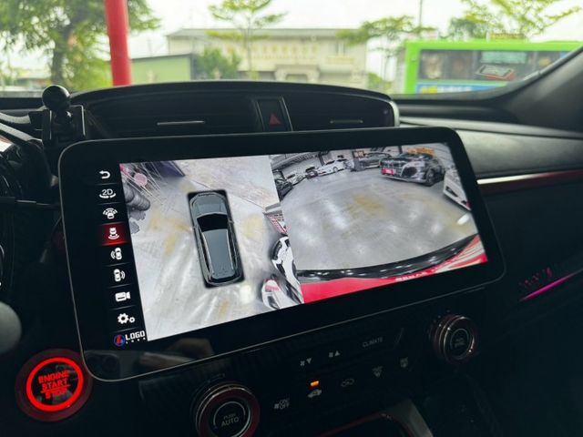 旗艦S版..全景天窗 ..Acc跟車..CarPlay ..盲點..電動椅..電動尾門  第11張相片