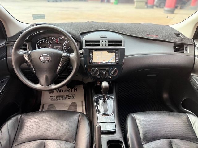 NISSAN日產 TIIDA  第2張相片