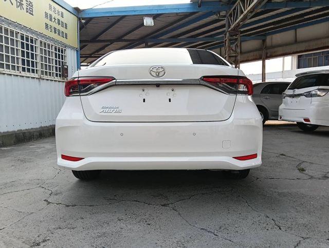 TOYOTA豐田 ALTIS  第3張相片