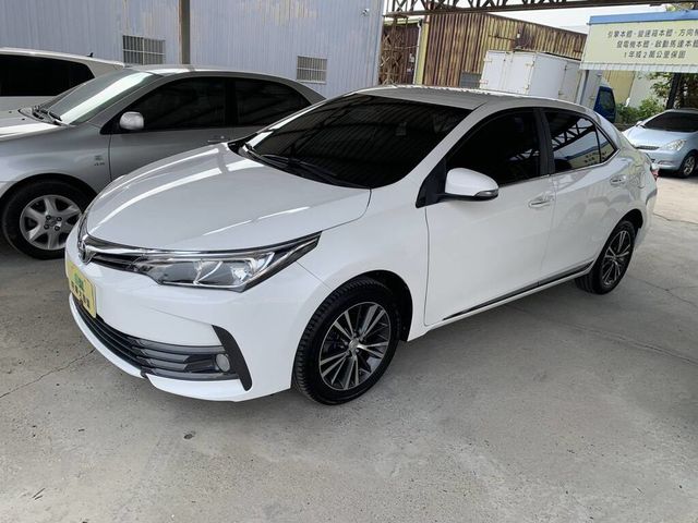 TOYOTA豐田 ALTIS  第1張相片