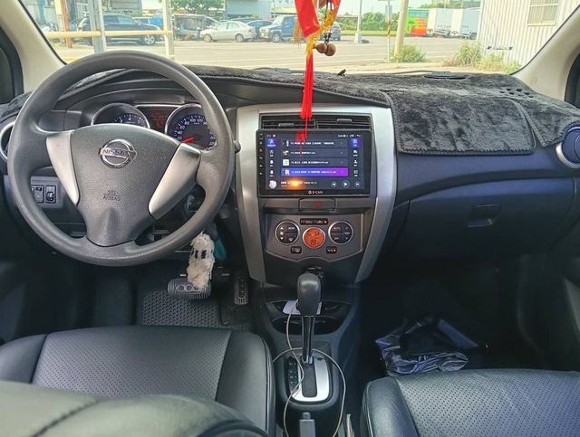 NISSAN日產 LIVINA  第5張相片