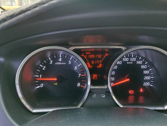 NISSAN日產 LIVINA  第7張相片