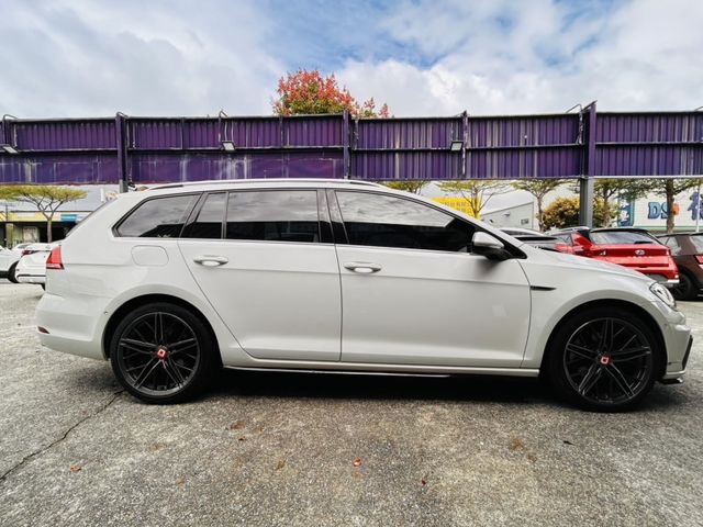 Volkswagen 福斯 Golf  第7張相片