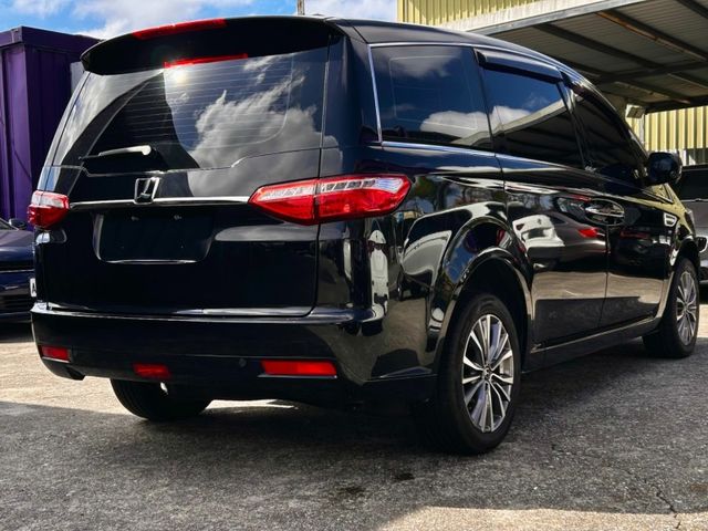 Luxgen M7  第7張相片