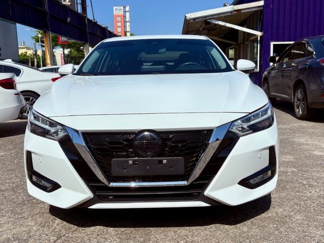 Nissan Sentra  第2張相片