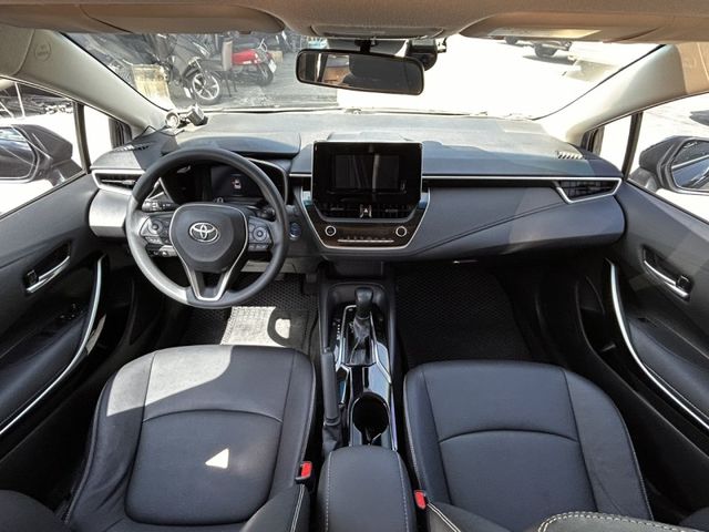 Toyota ALTIS  第2張相片