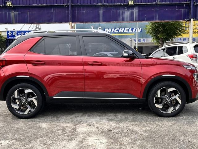 Hyundai Venue  第7張相片