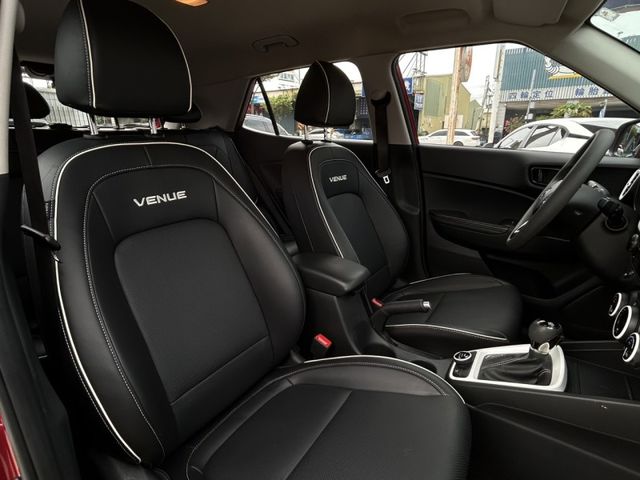 Hyundai Venue  第10張相片