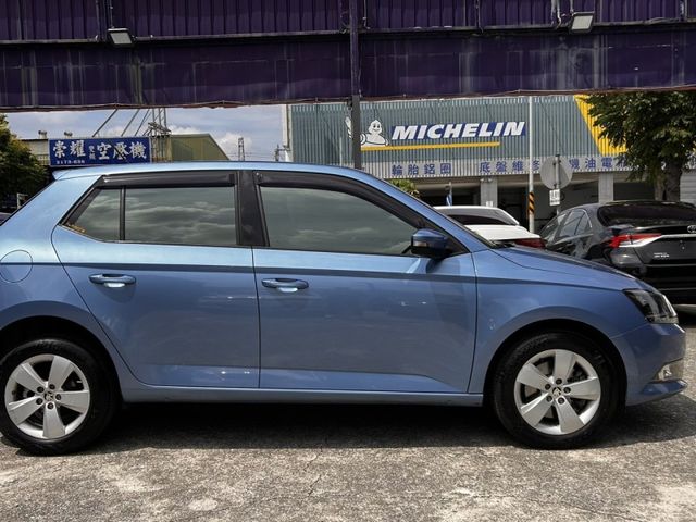 Skoda Fabia  第15張相片