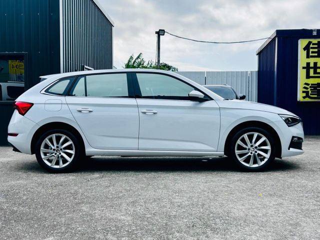 Skoda Scala  第8張相片