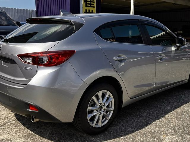 Mazda Mazda3  第10張相片