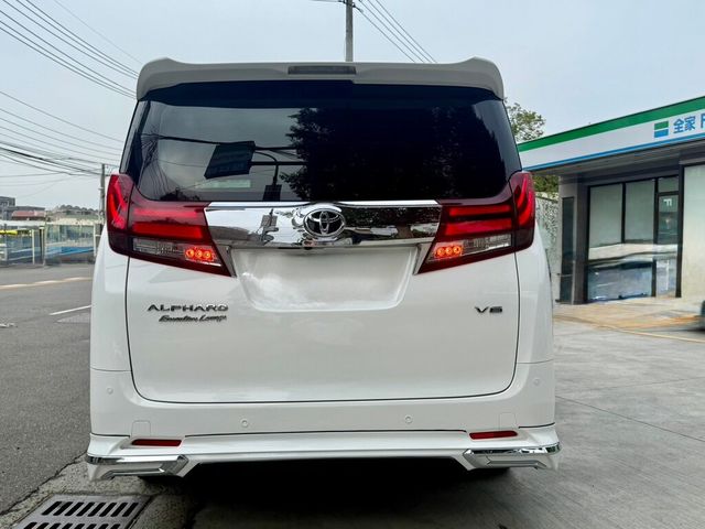 TOYOTA豐田 ALPHARD  第4張相片