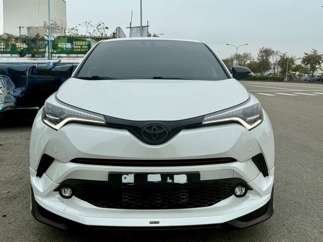 TOYOTA豐田 C-HR  第3張相片
