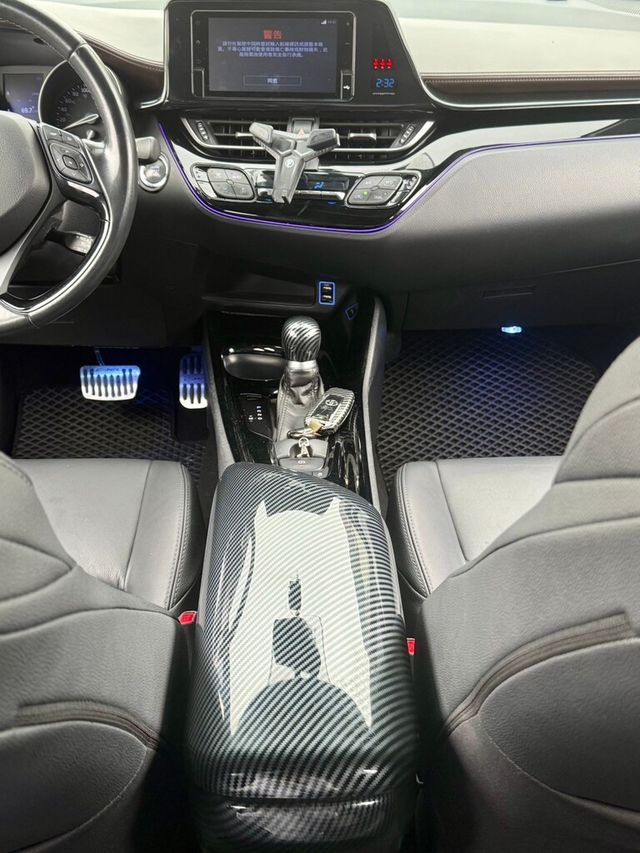 TOYOTA豐田 C-HR  第11張相片