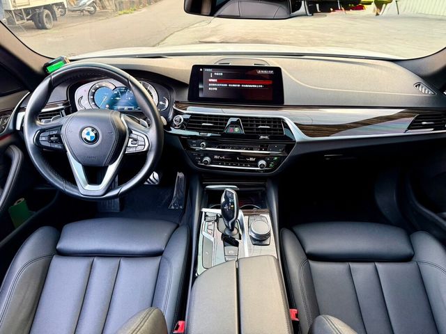 BMW寶馬 530I  第9張相片
