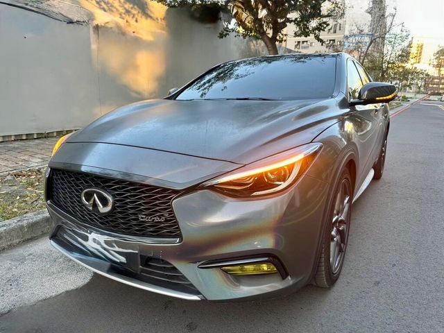 INFINITI無限 Q30  第1張相片