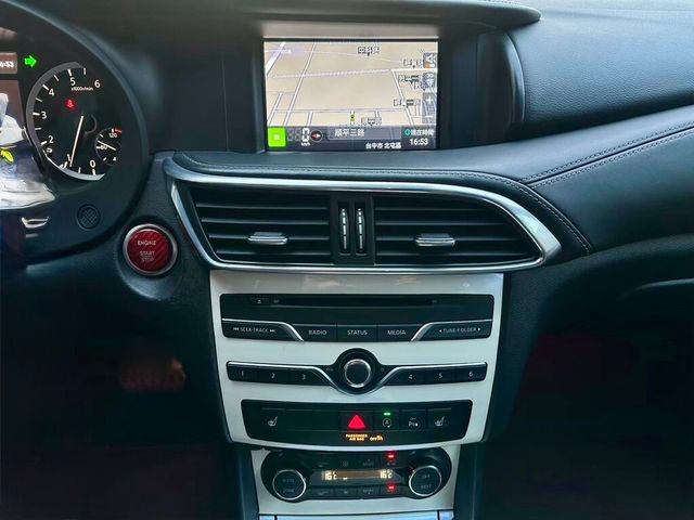 INFINITI無限 Q30  第17張相片