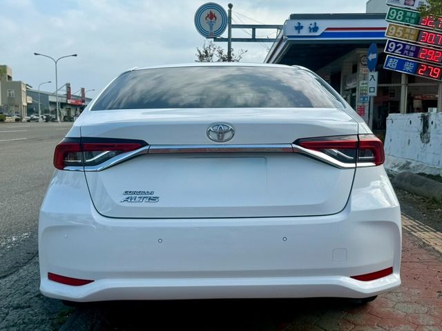 TOYOTA豐田 ALTIS  第9張相片