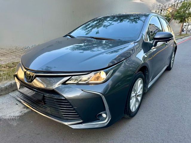 TOYOTA豐田 ALTIS  第1張相片