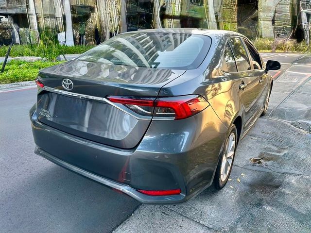 TOYOTA豐田 ALTIS  第3張相片
