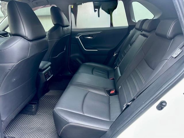 TOYOTA豐田 RAV4  第13張相片