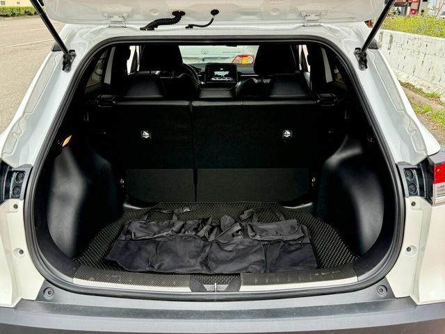 TOYOTA豐田 COROLLA CROSS  第8張相片