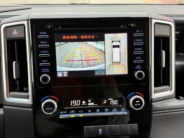 TOYOTA豐田 GRANVIA  第15張相片