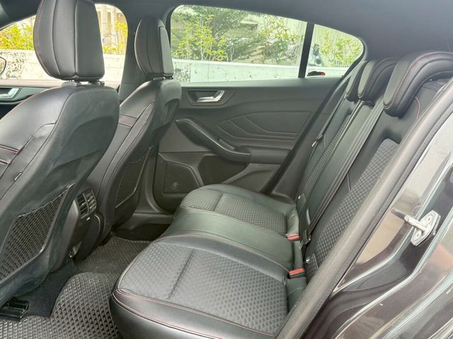FORD福特 FOCUS  第18張相片