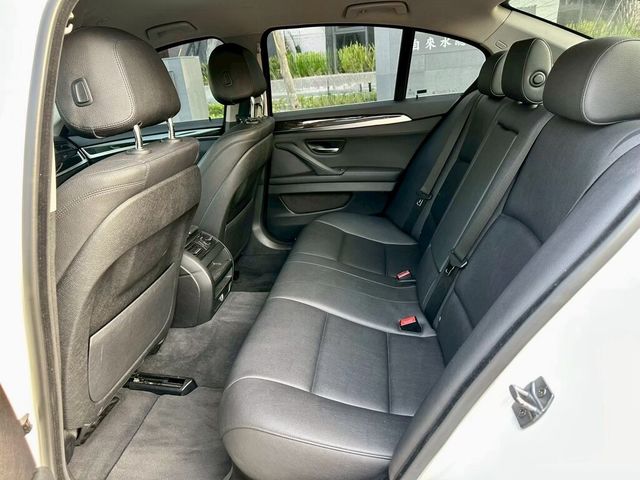 BMW寶馬 520D  第3張相片