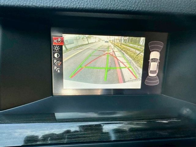 BMW寶馬 520D  第7張相片