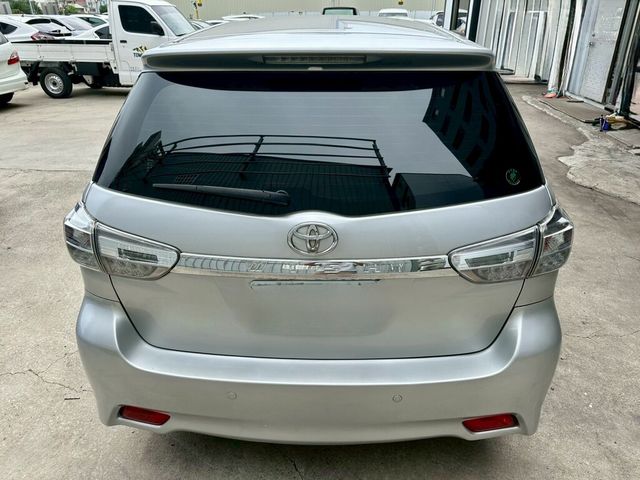 TOYOTA豐田 WISH  第9張相片