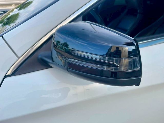 M-BENZ賓士 CLA250  第5張相片