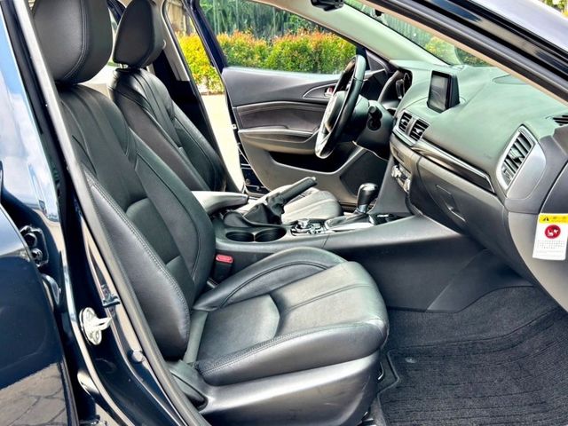 ☑一手車 ☑原版件 ☑循跡防滑 ☑胎壓偵測 ☑里程保證 ☑定速 ☑抬頭顯示 ☑衛星導航 ☑倒車顯影 ☑行車紀錄器  第14張相片