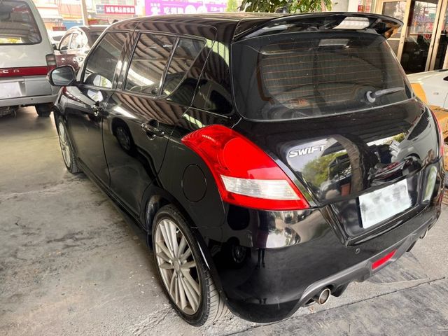 ☑一手車 ☑Sport運動版☑全新安卓機☑CARPLAY☑I-KEY ☑恆溫 ☑倒車顯影☑衛星導航☑循跡防滑  第2張相片