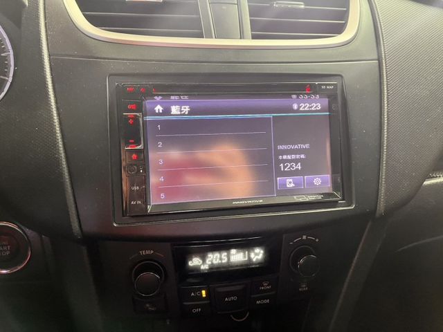 ☑一手車 ☑Sport運動版☑全新安卓機☑CARPLAY☑I-KEY ☑恆溫 ☑倒車顯影☑衛星導航☑循跡防滑  第5張相片