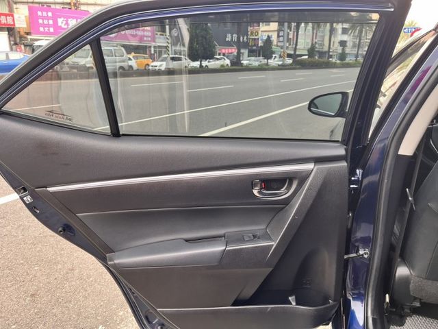 ☑S+☑I-KEY ☑倒車顯影 ☑恆溫空調 ☑安卓機☑里程保證  第14張相片