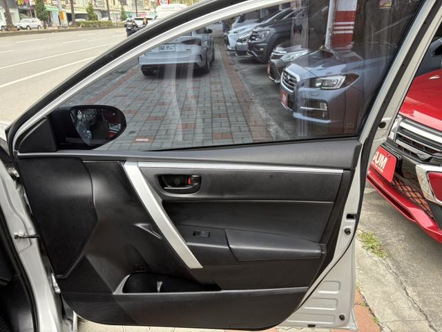 ☑雅致版 ☑國民神車 ☑好開 ☑省油  第12張相片