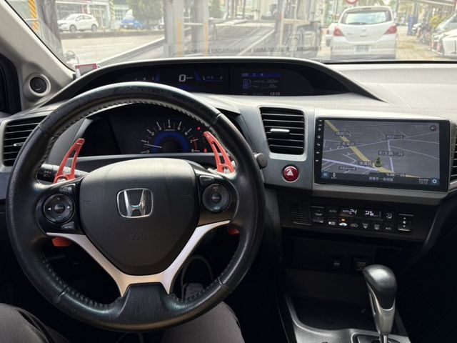 ☑頂規 ☑低里程 ☑天窗 ☑空力套件 ☑免鑰匙 ☑安卓CarPlay ☑HID頭燈  第11張相片
