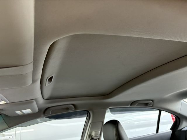 ☑頂規 ☑低里程 ☑天窗 ☑空力套件 ☑免鑰匙 ☑安卓CarPlay ☑HID頭燈  第12張相片