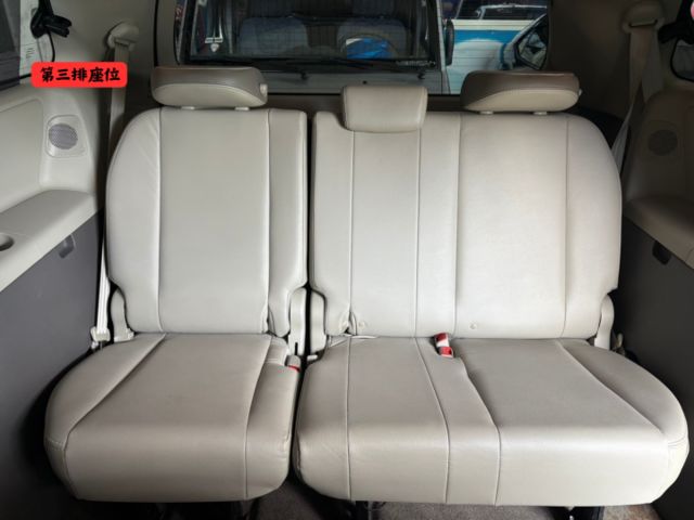 ☑旗艦款☑僅跑7萬英里☑原版 ☑I-KEY☑定速巡航☑雙電動滑門☑多功能數位影音☑倒車影像☑天窗  第14張相片