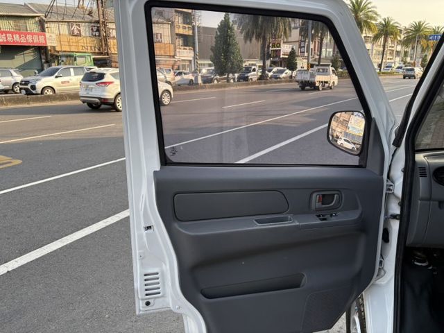 ☑菱利 ☑1.3 ☑僅跑9萬多 ☑歐翼 ☑餐車  第8張相片