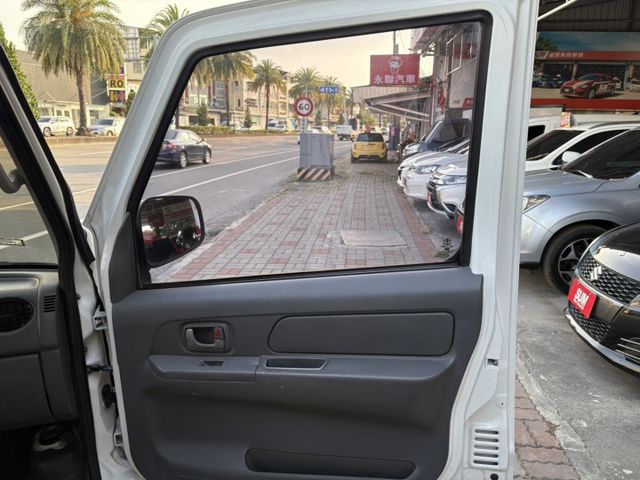 ☑菱利 ☑1.3 ☑僅跑9萬多 ☑歐翼 ☑餐車  第10張相片