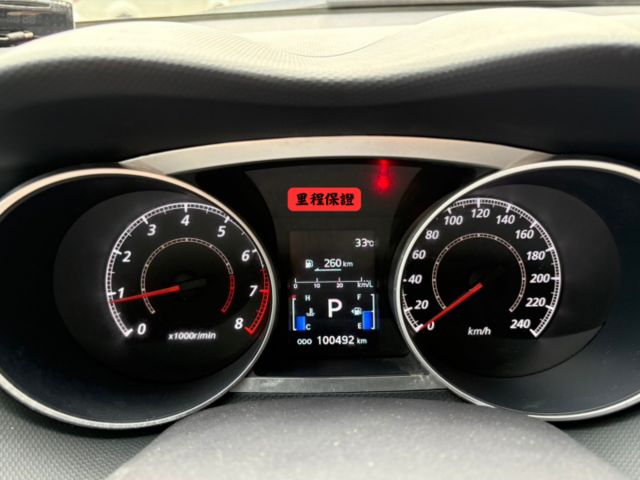 ☑一手車 ☑豪華頂規 ☑換檔撥片 ☑天窗 ☑I-KEY ☑行車紀錄 ☑天窗  第3張相片