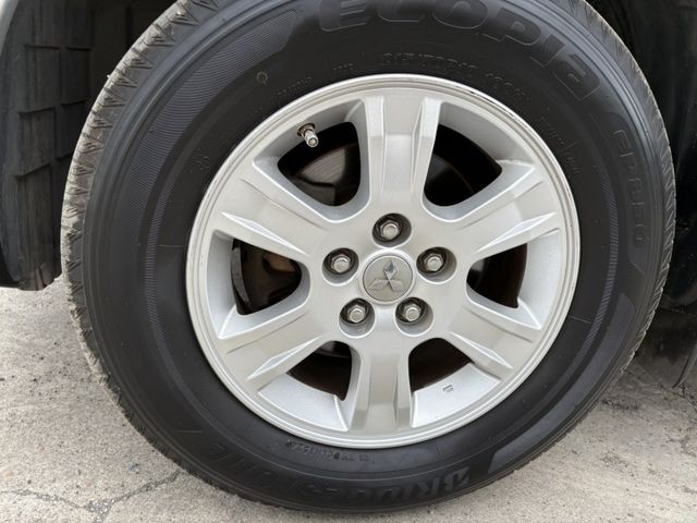 ☑一手車 ☑豪華頂規 ☑換檔撥片 ☑天窗 ☑I-KEY ☑行車紀錄 ☑天窗  第20張相片