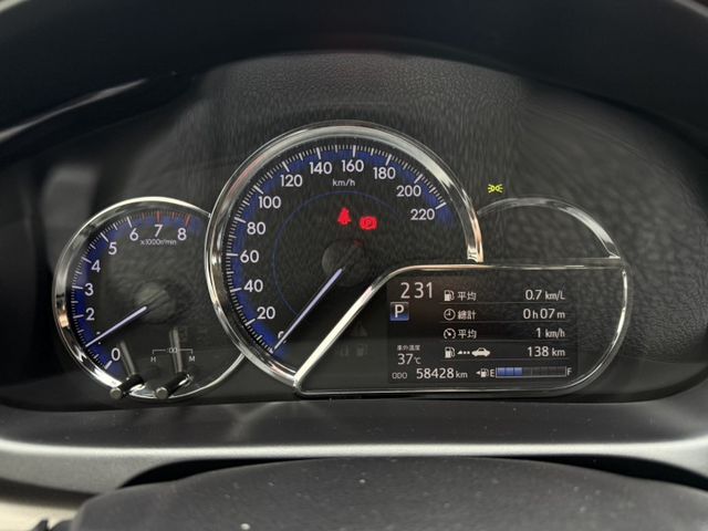 跨界旗艦型大鴨 IKEY CROSS空力套件 雙色內裝 車道偏移 碰撞預警 換檔快撥 液晶儀表 定速 胎壓偵測  第7張相片