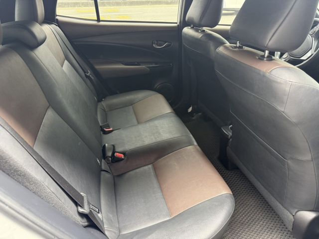 跨界旗艦型大鴨 IKEY CROSS空力套件 雙色內裝 車道偏移 碰撞預警 換檔快撥 液晶儀表 定速 胎壓偵測  第16張相片