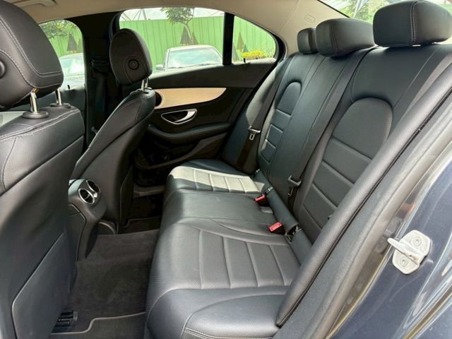 ☑里程11萬 ☑原鈑件 ☑安卓影音 ☑電動椅 ☑I-KEY ☑倒車顯影  第13張相片